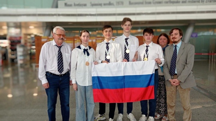 Школьники из Подмосковья взяли три золотых медали на международных олимпиадах по физике и биологии
