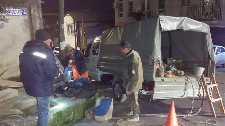 В Сочи устранили коммунальную аварию, оставившую без воды несколько микрорайонов