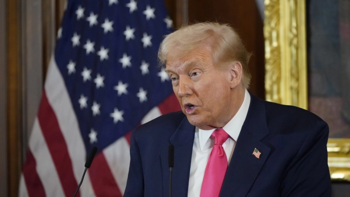 Трамп заявил о преимуществе России в бою окружением 2,5 тысяч солдат ВСУ