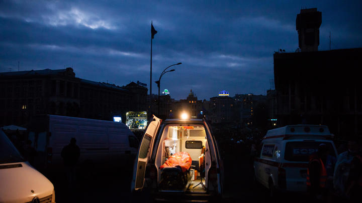 Массовая эвакуация: На Украине прогремел взрыв на военном складе
