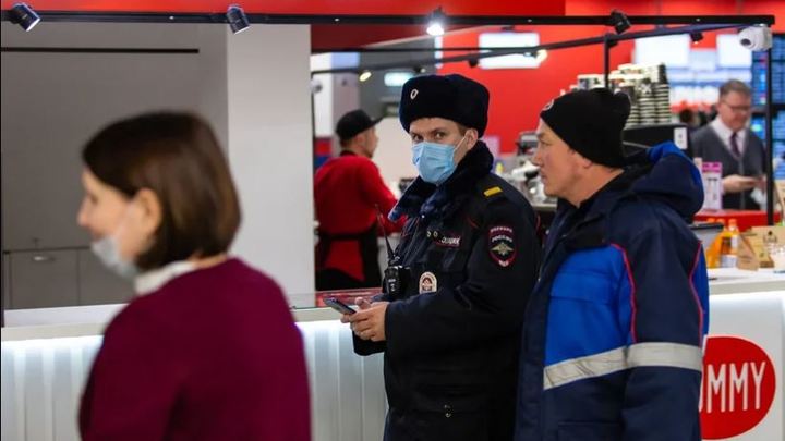 В Кургане идут проверки масочного режима