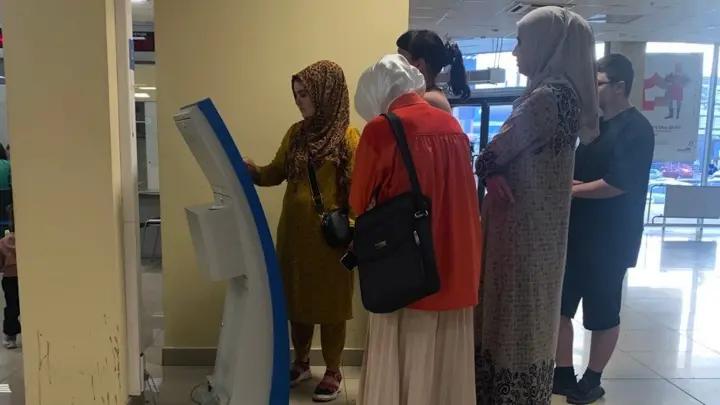 Жесткая миграционная политика: на Южном Урале 9 из 10 заявок на проживание отклоняются