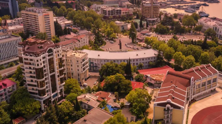 РБК: Сочи больше никому не нужен, продажи недвижимости рухнули