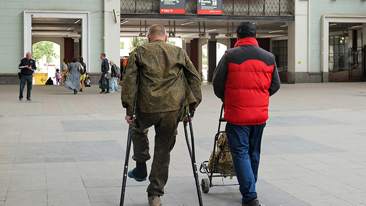 В Красноярске разоблачили мошенницу, которая наживалась на протезах для инвалидов