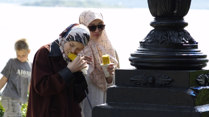 Ключи от квартир всё чаще получают новые граждане: Митрополит Евгений рассказал, к чему приведёт такое повышение рождаемости