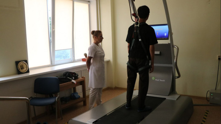 Тысячный реабилитационный сертификат выдали участнику СВО по губернаторскому проекту в Новосибирской области