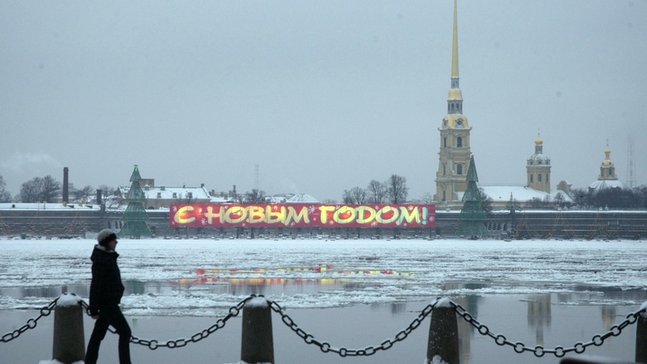Новый год 2022 в Санкт-Петербурге: будет ли работать метро, салют и праздник на Дворцовой