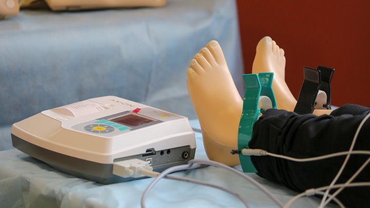 Готовился умереть: Подросток потерял ногу, но смог победить рак