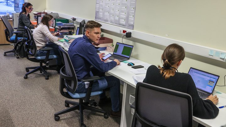 Длительность рабочей недели в России стала рекордной – FinExpertiza