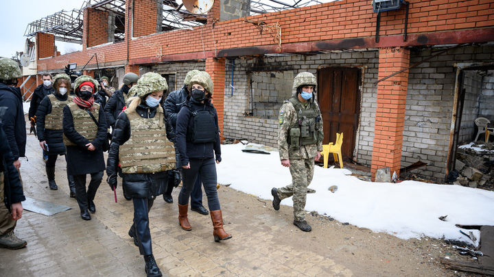 Бой с украинскими диверсантами в Донецке: Опубликовано видео с места стрельбы