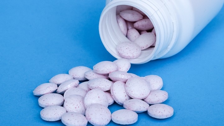 СМИ: Одно из популярных лекарств от изжоги способно вызывать рак