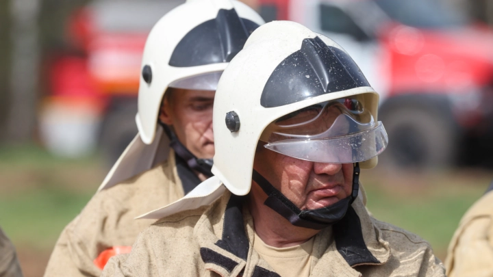 Мощный пожар в Астраханской области: Сгорели 166 тысяч кур