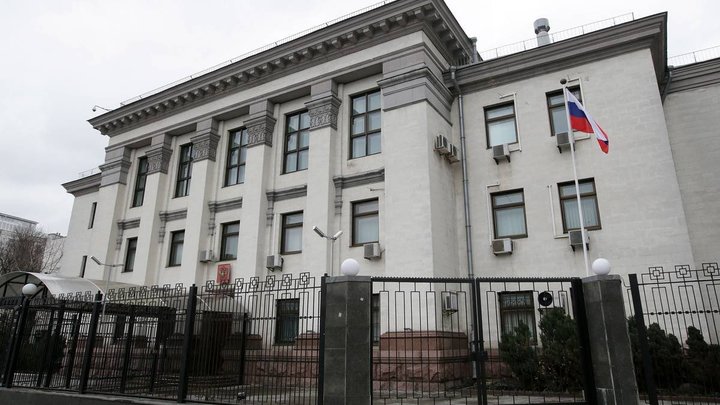 В США сотрудникам посольства России и их семьям постоянно угрожают, заявил посол Антонов