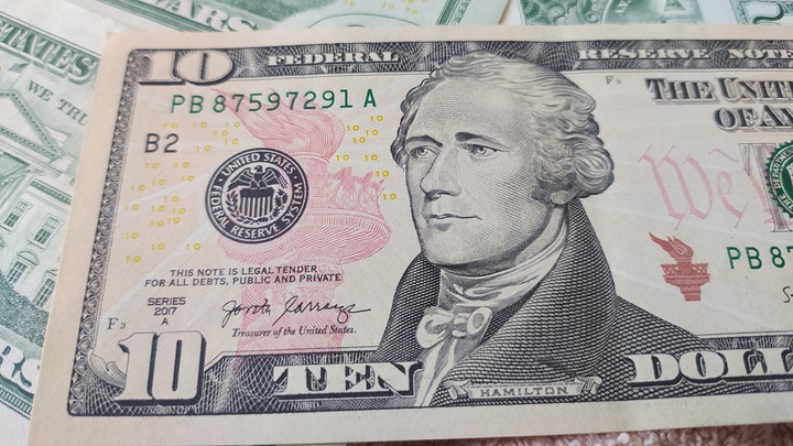 Власти Болгарии объяснили блокировку перевода в $890 тыс. на счёт посольства России