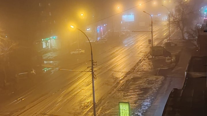 Густой туман накрыл Новосибирск в ночь на 4 апреля