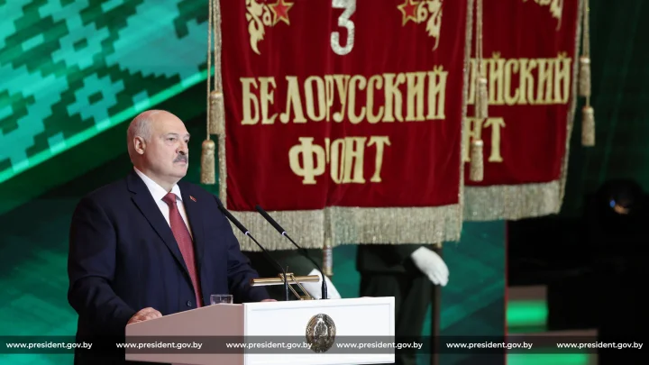 Лукашенко заявил, что Латушко хотел сжечь штаб Тихановской в 2020 году Лукашенко заявил, что Латушко хотел сжечь штаб Тихановской в 2020 году