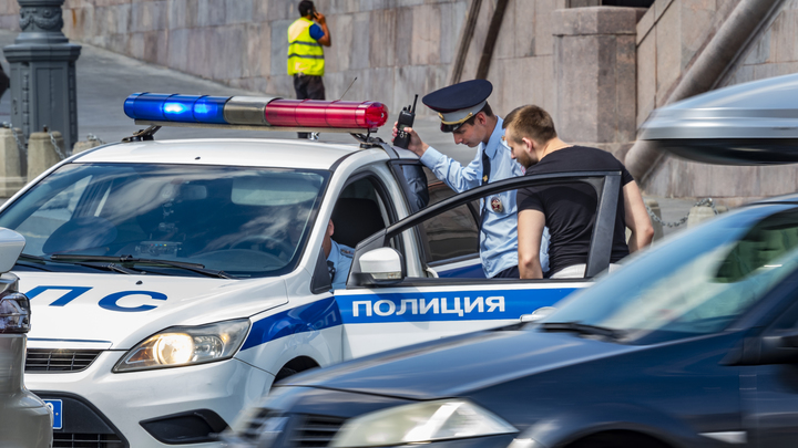 В подмосковном Чехове будут судить водителя, который пытался задушить инспектора ГИБДД