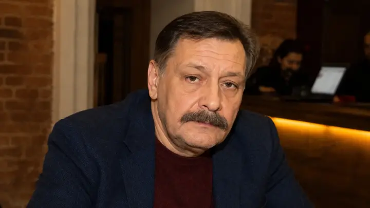 Дмитрий Назаров переписал последнее жильё в Москве на пасынка