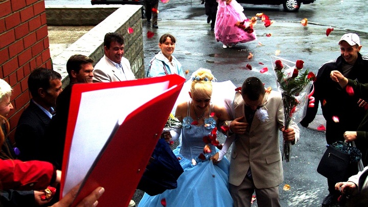 Управление ЗАГС Ростовской области: Смешного в церемонии бракосочетания ничего нет!