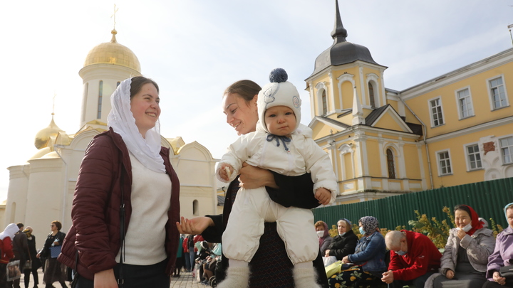 Новая инициатива депутатов в России - 10 тысяч рублей на каждого ребенка