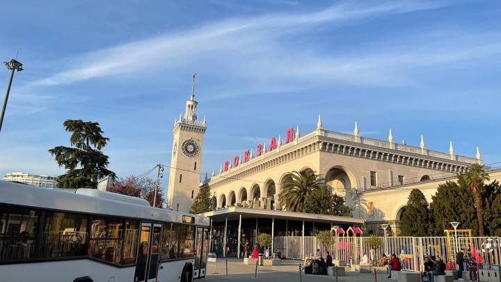 В центре Сочи задержали пранкера, пристававшего к прохожим