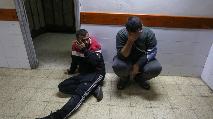 Бить людей начали ещё на пляже: Мигранты, напавшие на депутата Матвеева, ещё избили пятерых