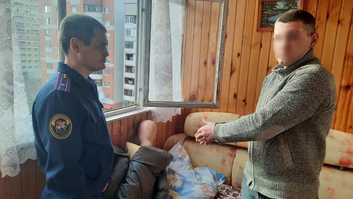 Житель Новосибирска выбросил приятеля с балкона седьмого этажа