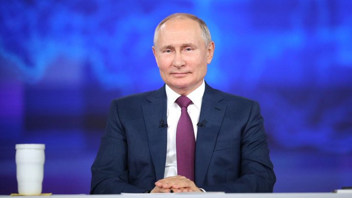Путин изменил свой привычный стиль одежды ради саммита АТЭС: Фото с форума