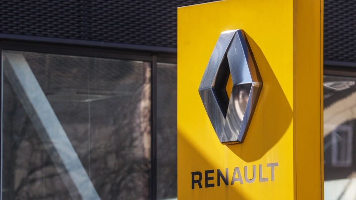 Владельцы Renault напряглись: депутат Шеремет предложил приравнять логотип к фашистским символам