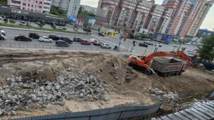 Незаконный ТЦ снесли в Октябрьском районе Новосибирска