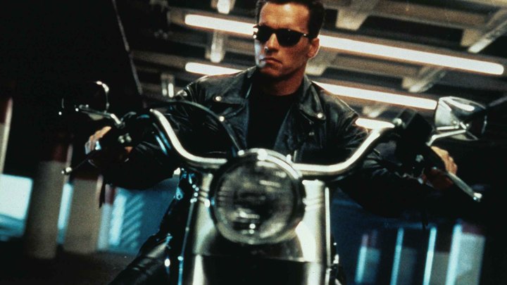 Терминатор 2 не сразу строился - почему у знаменитого фильма 4 версии и чем они различаются