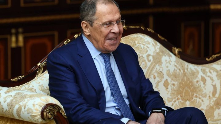 Изоляция России в двух фото: После шутки Лаврова опубликовали и шикарные кадры