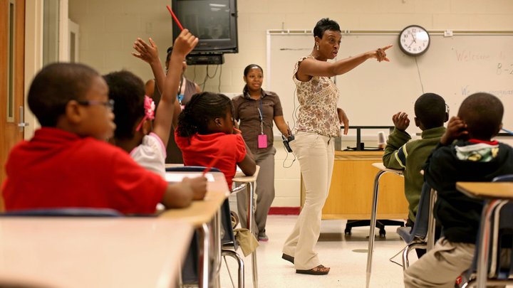 За прогулы - тюрьма: Затравленную в США украинскую школьницу могут наказать вместе с родителями