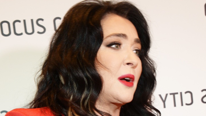 Воды, дайте воды: У Лолиты случился приступ прямо во время интервью