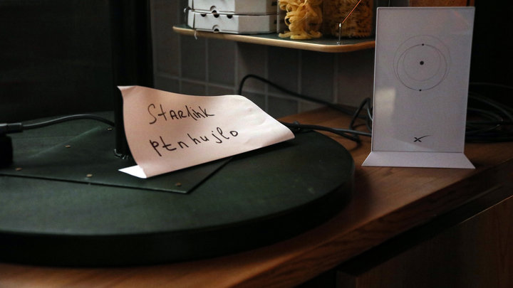 Доказано: Илон Маск помогает неонацистам на Украине - русские военные захватили Starlink