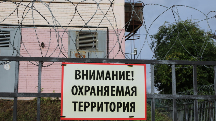Житель Березников отправился в колонию за убийство собутыльника табуретом