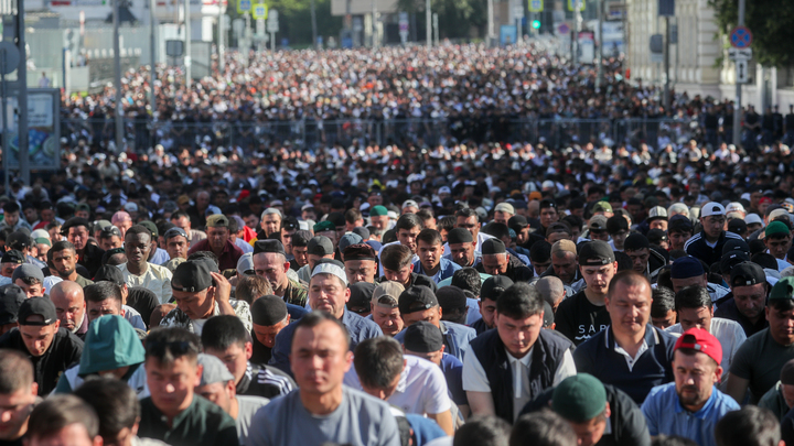 Баранов не резать, говорить по-русски: Для мигрантов разработали спецкурс поведения в России