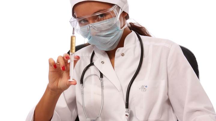 Критик объяснил ляпы в Склифосовском. Это вам не Клиника