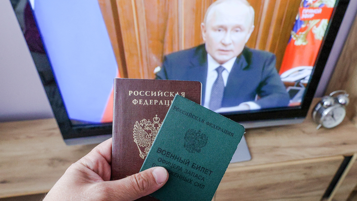 Путин поставил подпись под законом о наказании дезертиров и  предателей