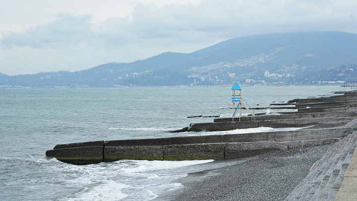 В Сочи к летнему сезону откроют новый пляж и построят плоскостной фонтан