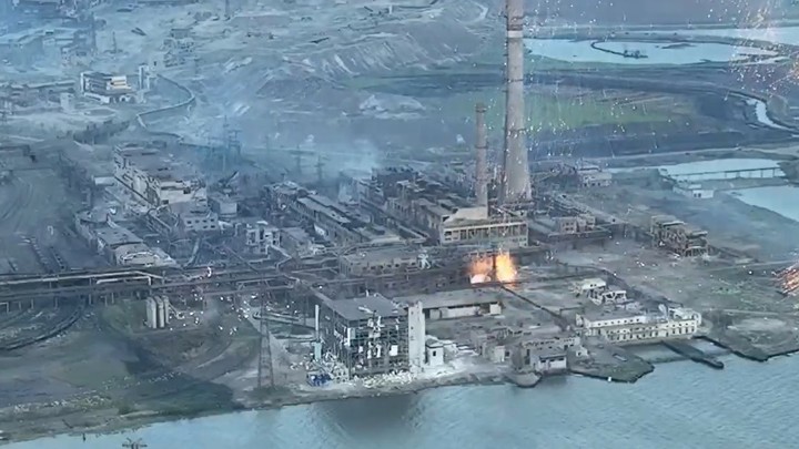 Казни иностранных наёмников на Украине: Азов* и Айдар** жгли офицеров НАТО?