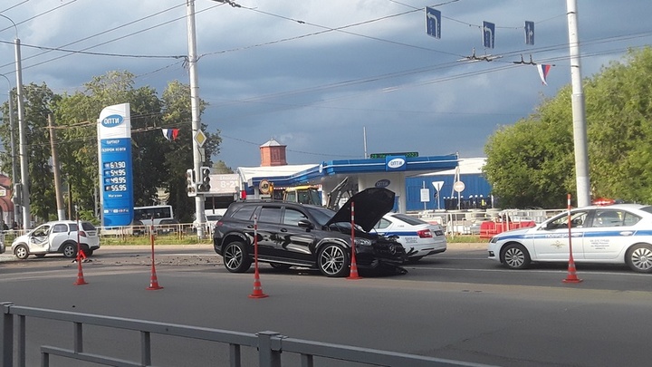 Ивановская полиция задержала и отправила под арест сбежавшего с места ДТП водителя «Мерседеса»