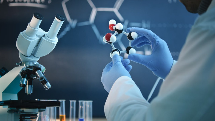 За вклад в науку в Подмосковье дают бесплатную ипотеку и губернаторские премии