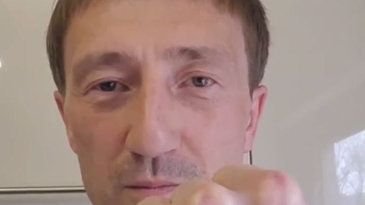 Перепалка самарских депутатов из-за лака на ногте вышла не федеральный уровень
