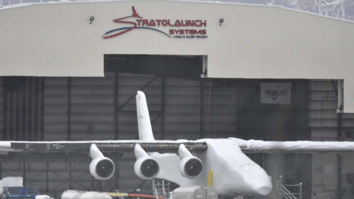В США опубликовали видео испытания самого большого в мире транспортного самолета