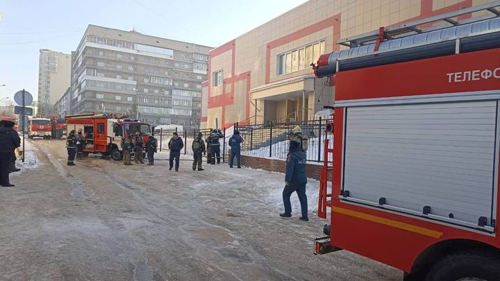Пожар в здании новосибирской гимназии № 10: что известно о происшествии