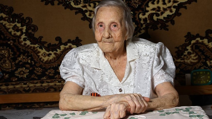 Глава Краснодара Евгений Наумов поздравил с вековым юбилеем ветерана Великой Отечественной войны