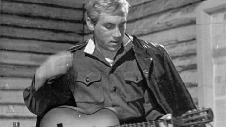 Эстонским шпионам предсказали судьбу по Высоцкому: Но жестоко просчитался пресловутый мистер Пек