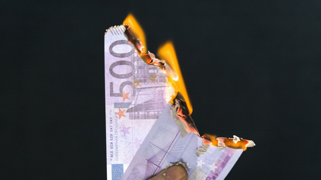 Друзья Украины в Евросоюзе будут ежегодно платить Киеву 5 млрд евро Друзья Украины в Евросоюзе будут ежегодно платить Киеву 5 млрд евро