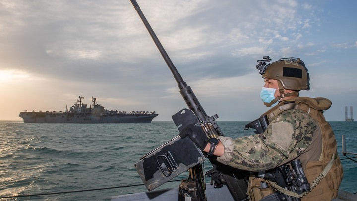 Обстановка обостряется. 13 боевых кораблей НАТО подошли к российским границам Обстановка обостряется. 13 боевых кораблей НАТО подошли к российским границам